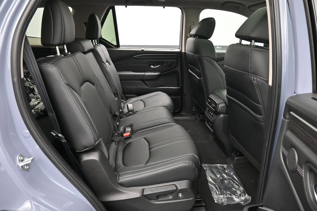 New 2026 Honda Pilot Touring image 36