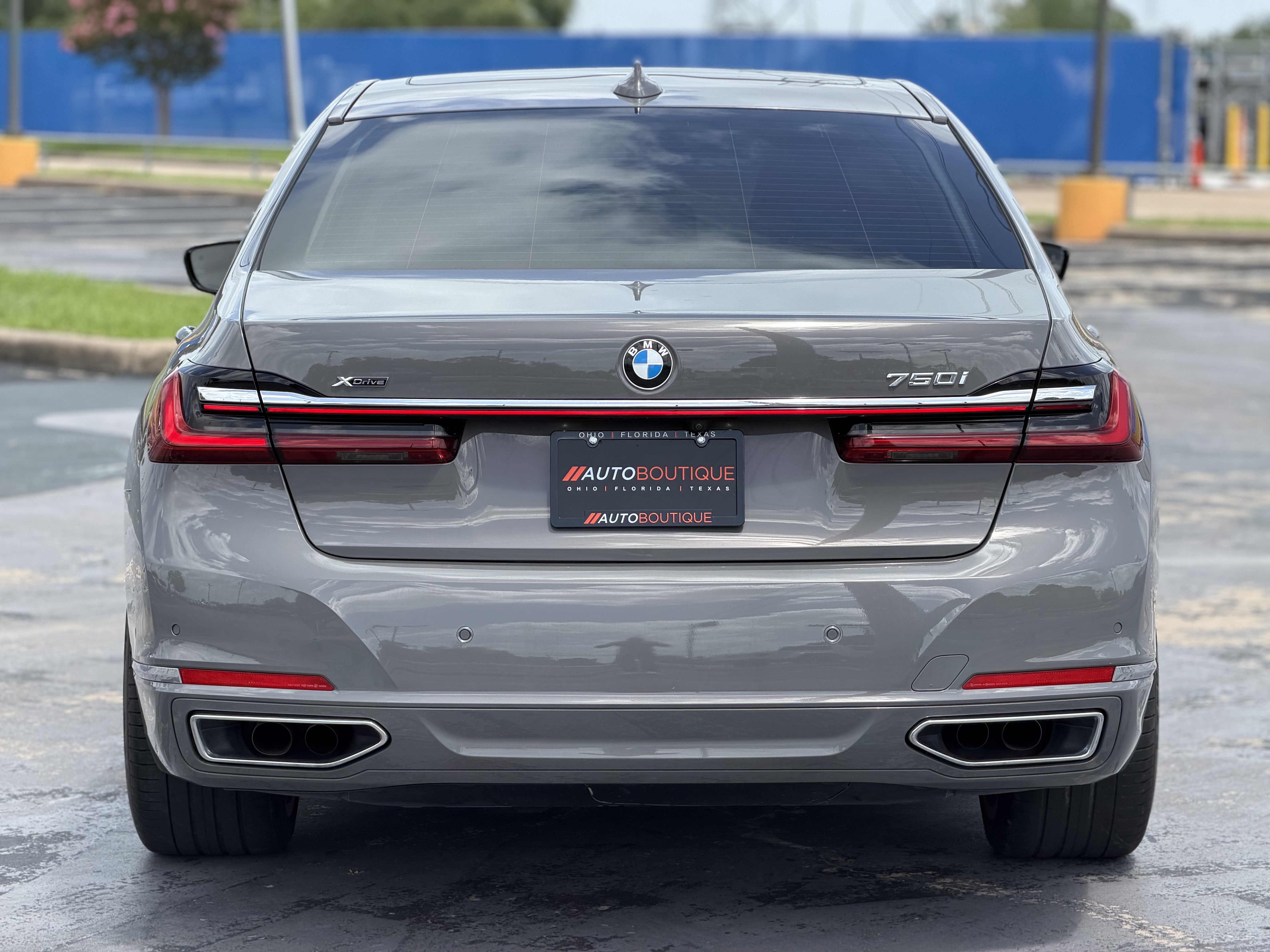 Used 2020 BMW 750i xDrive w/ Executive Package AWD/4WD image 10