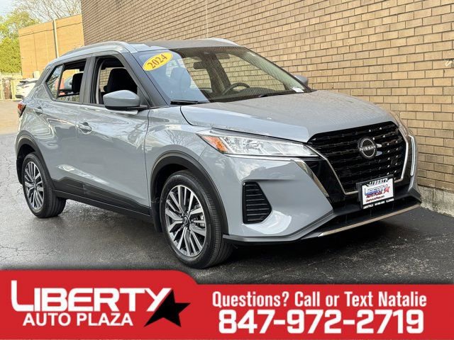 Used 2024 Nissan Kicks SV FWD image 1