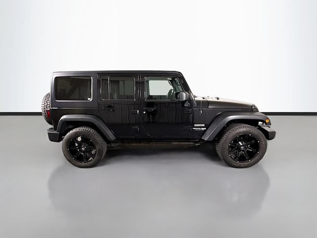 Used 2018 Jeep Wrangler Unlimited Sport S AWD/4WD image 6