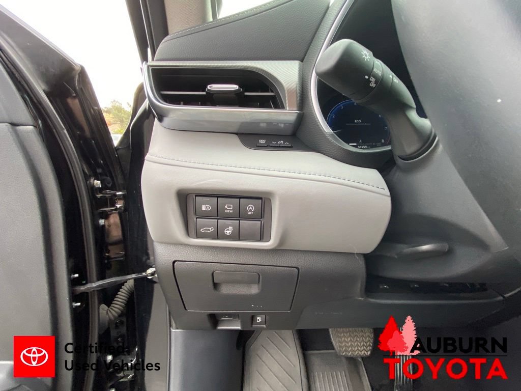 Certified 2024 Toyota Highlander Platinum AWD/4WD image 43