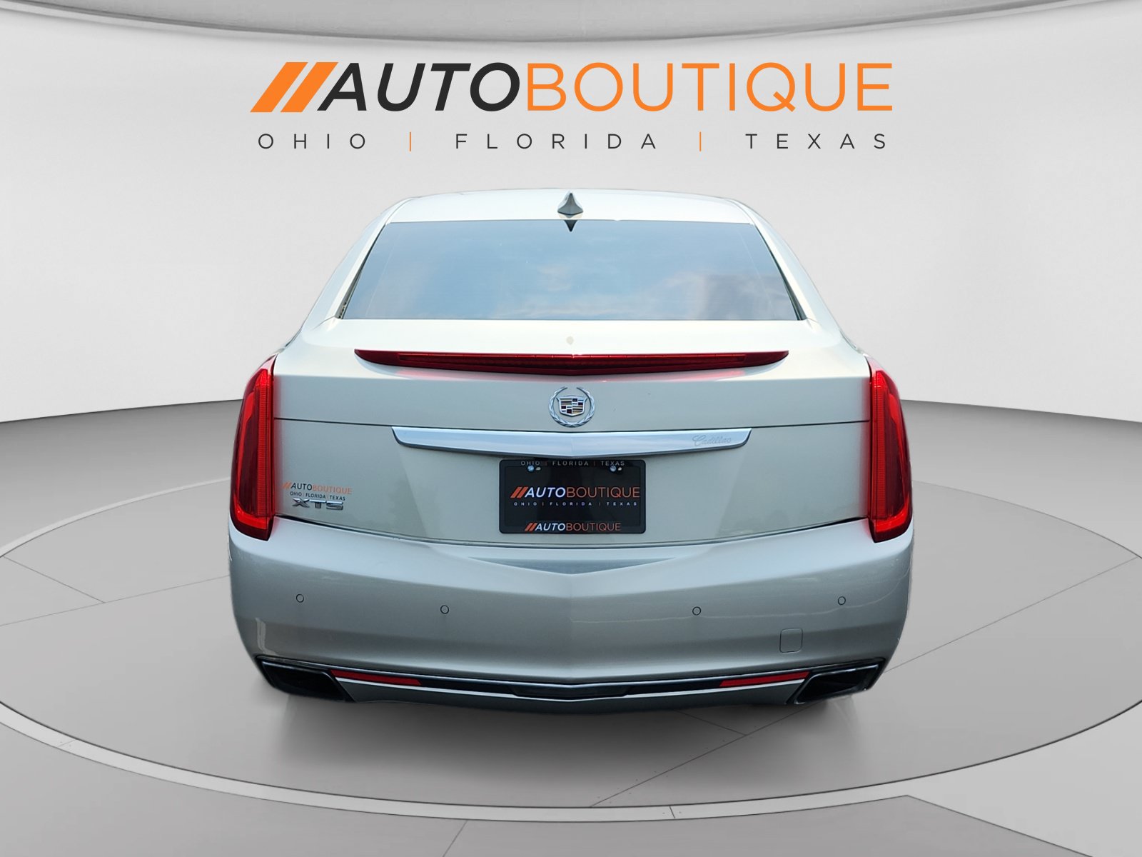 Used 2015 Cadillac XTS Luxury FWD image 4