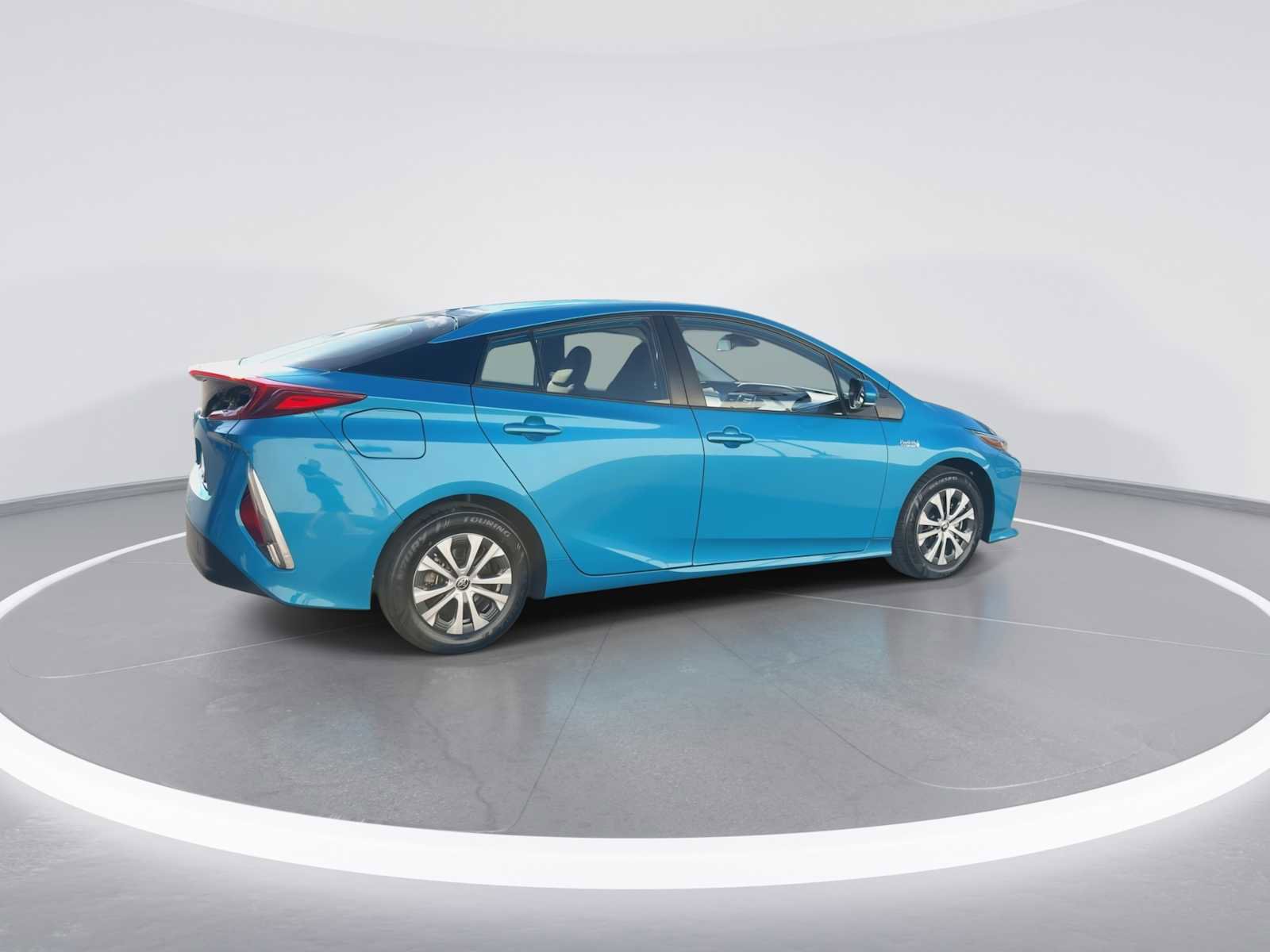 Certified 2021 Toyota Prius Prime LE FWD image 8