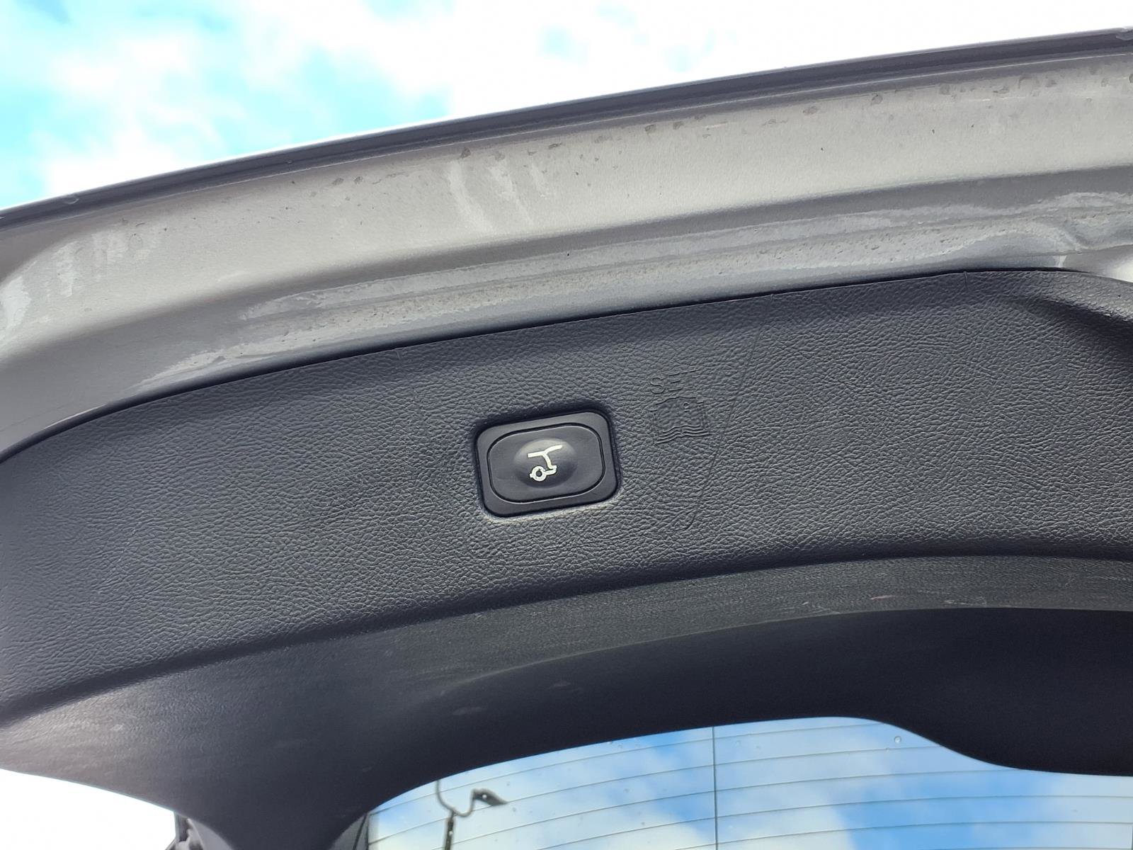 Used 2023 Ford Edge Titanium w/ Class II Trailer Tow Package image 22