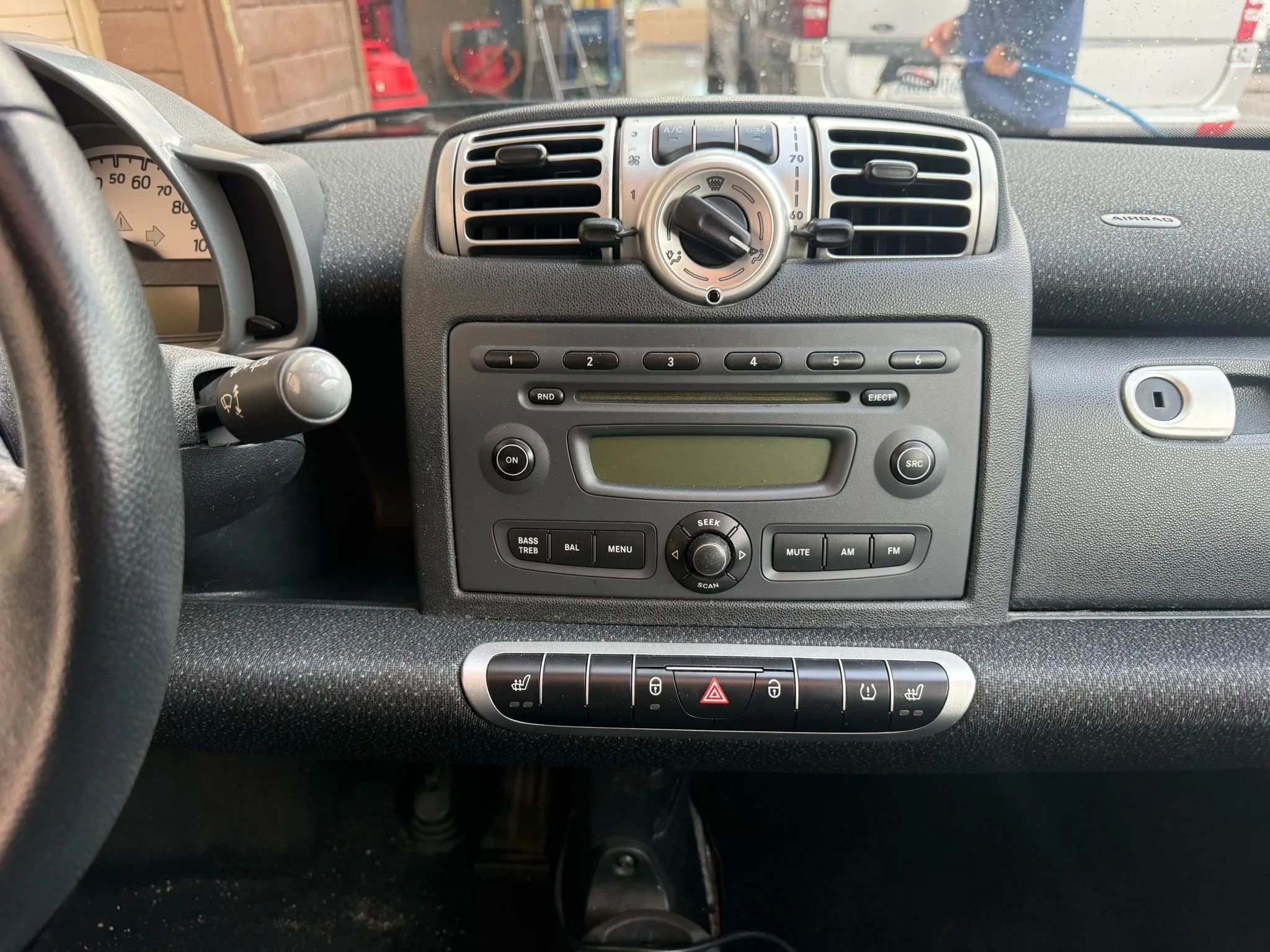 Used 2009 smart fortwo passion image 10