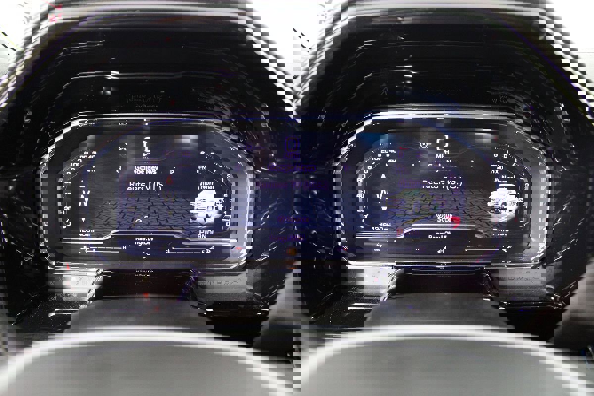 Used 2025 GMC Sierra 1500 Elevation image 15