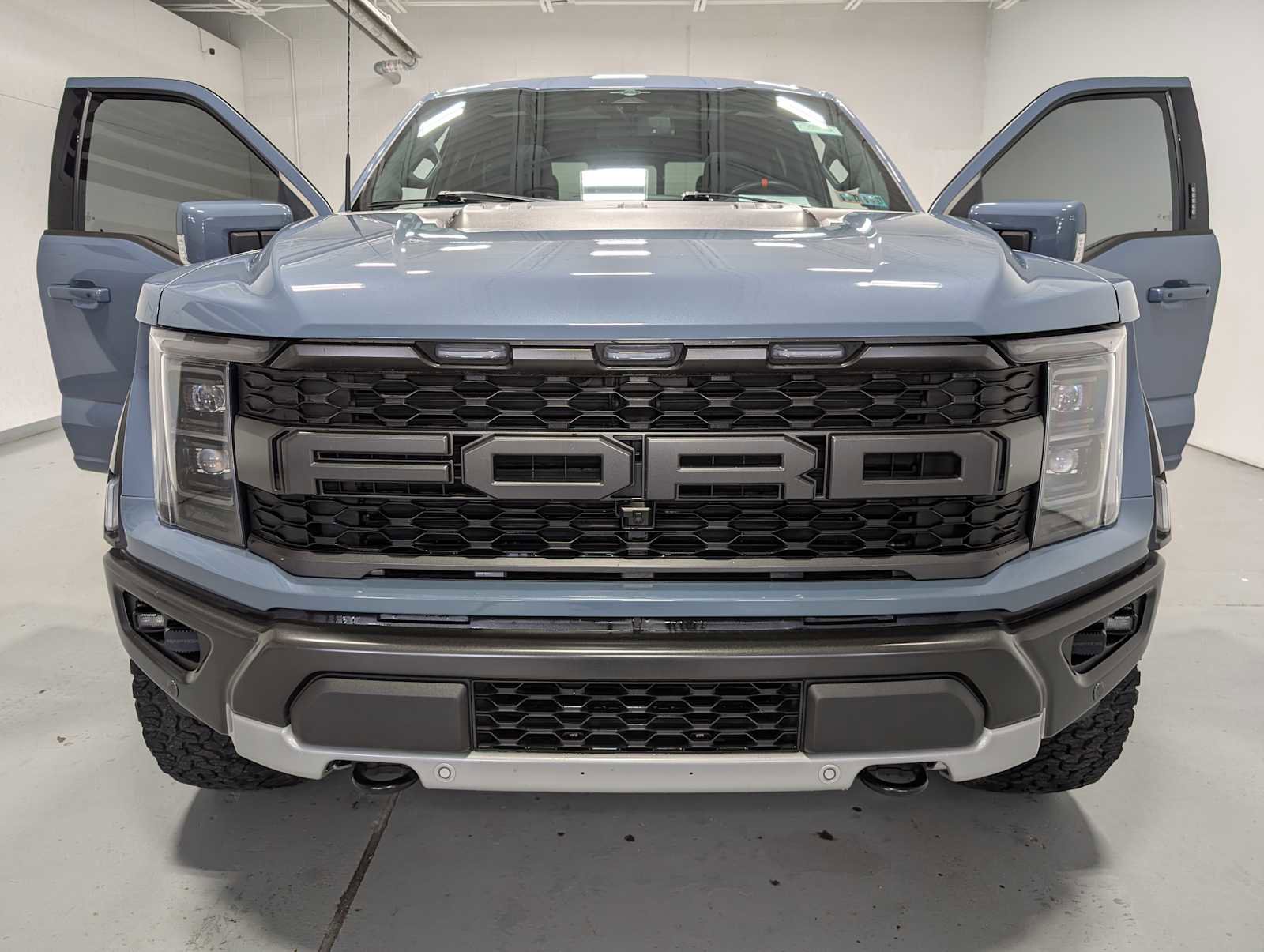 Used 2023 Ford F150 Raptor w/ Raptor Carbon Fiber Package AWD/4WD image 15