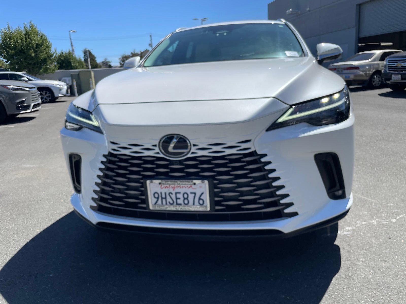 Used 2023 Lexus RX 350h w/ Accessory Package (Z1) AWD/4WD image 3