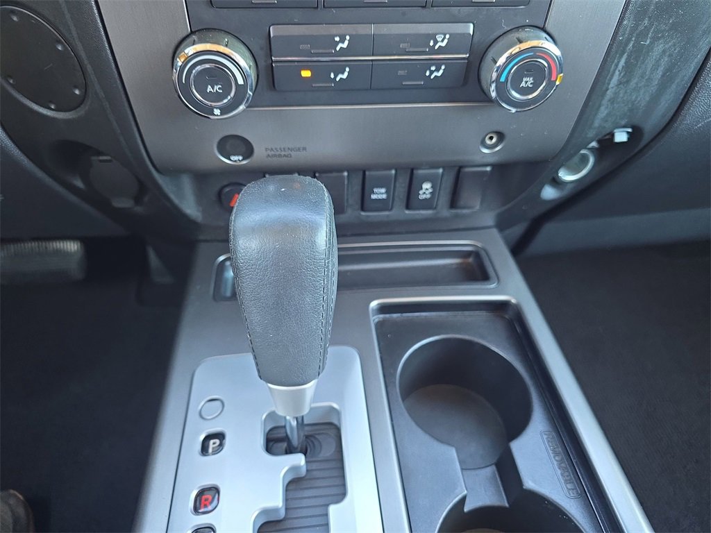 Used 2012 Nissan Titan SV w/ SV Value Truck Pkg image 22
