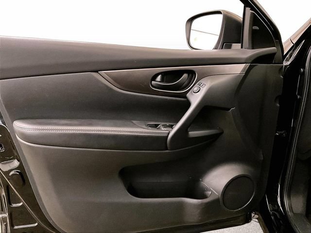 Used 2019 Nissan Rogue Sport S AWD/4WD image 22