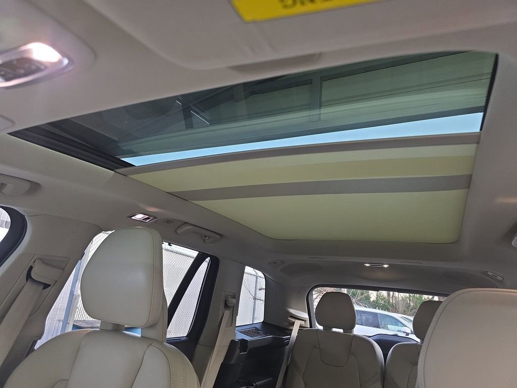 Used 2022 Volvo XC90 T6 Inscription w/ Advanced Package image 45