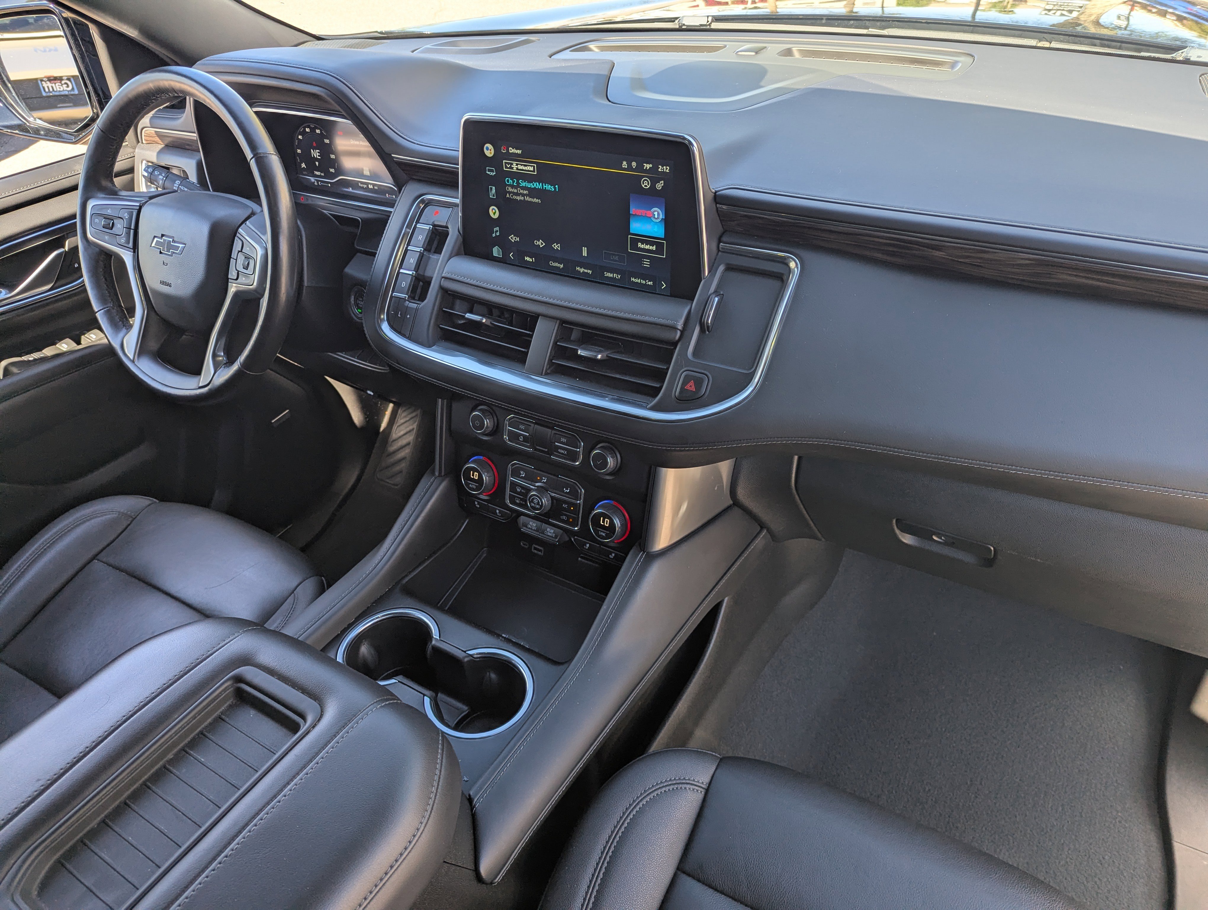 Used 2022 Chevrolet Tahoe Z71 w/ Luxury Package image 11