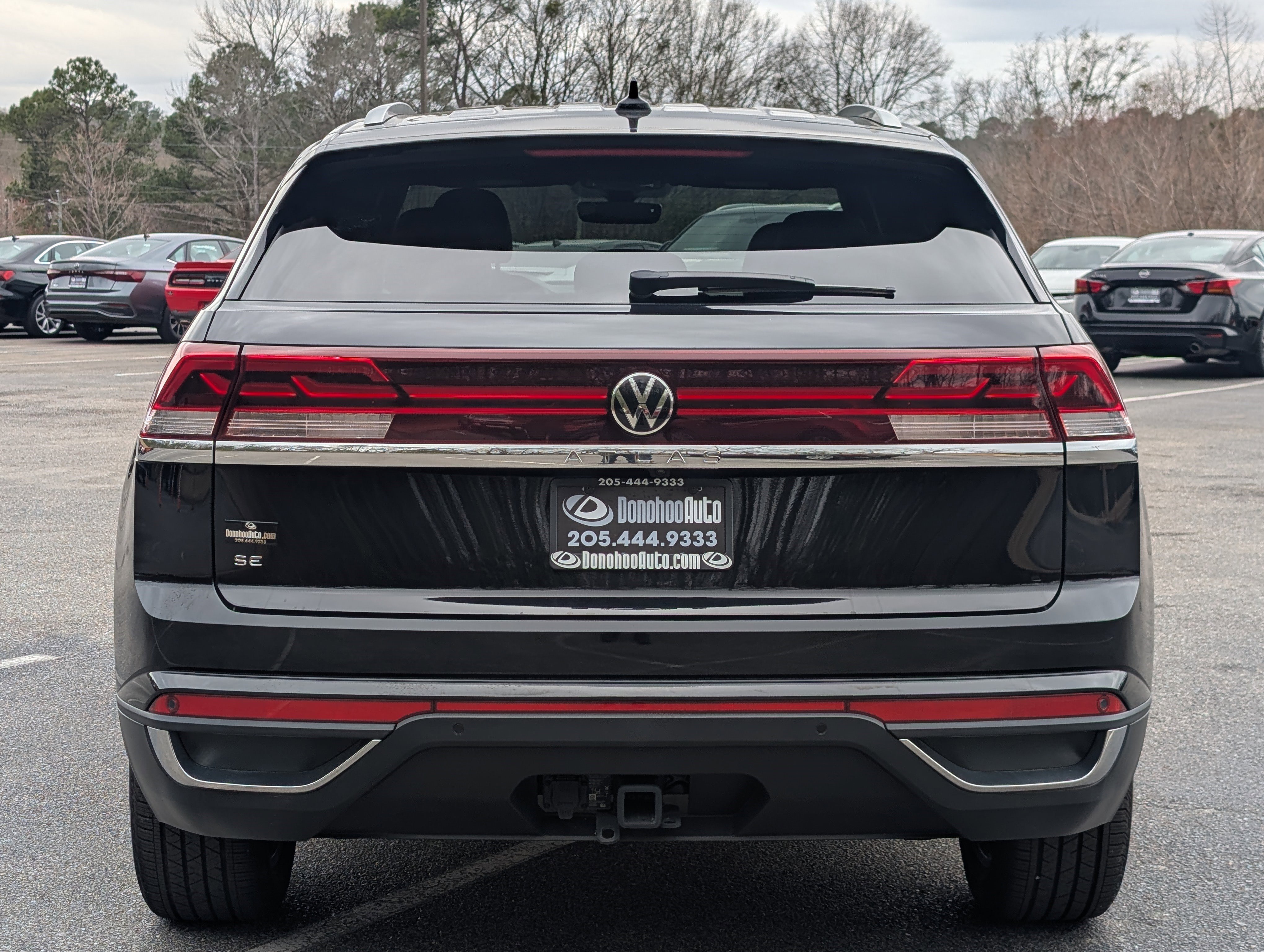 Used 2024 Volkswagen Atlas Cross Sport SE image 8