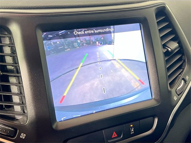 Used 2022 Jeep Cherokee Trailhawk w/ Technology Group B image 13