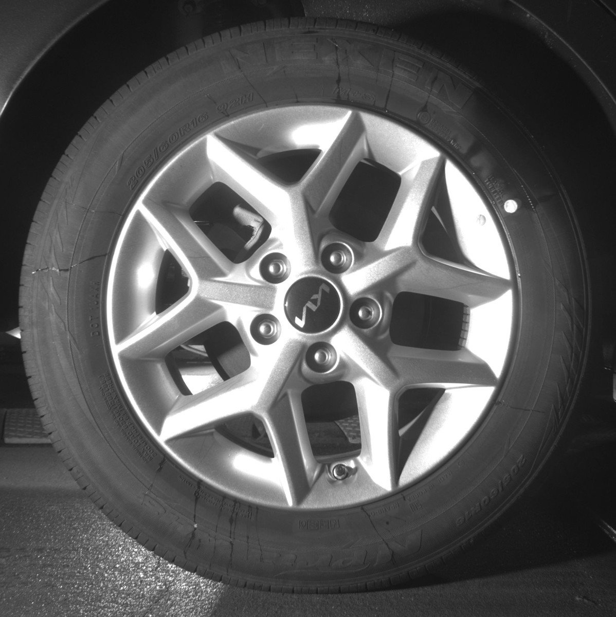 Used 2025 Kia Soul LX w/ LX Technology Package FWD image 15