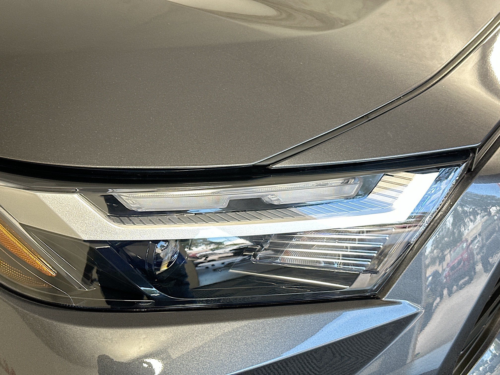 Used 2024 Toyota RAV4 XLE w/ Convenience Package FWD image 9