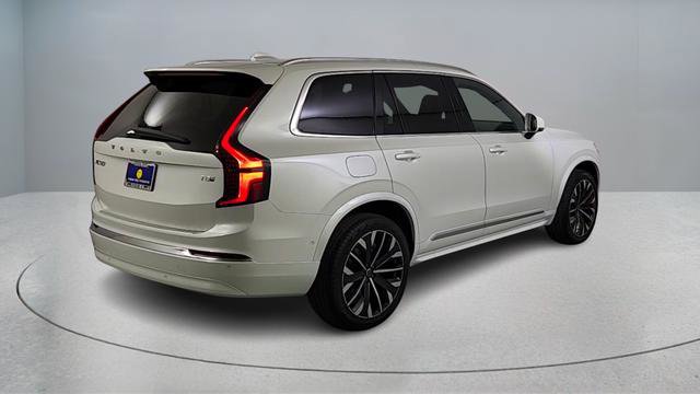 New 2026 Volvo XC90 T8 Plus w/ Protection Package Premier AWD/4WD image 7