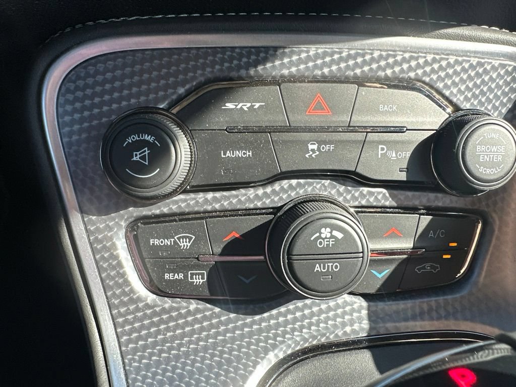 Used 2015 Dodge Challenger SRT Hellcat RWD image 20