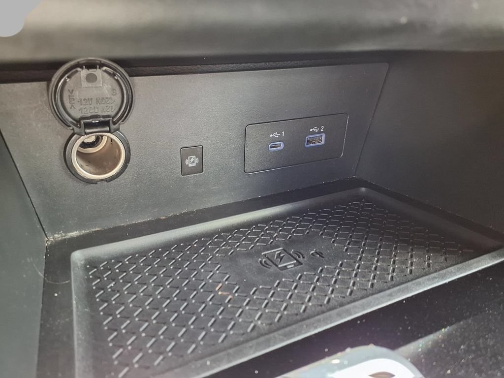 Used 2025 Nissan Pathfinder SL FWD image 10