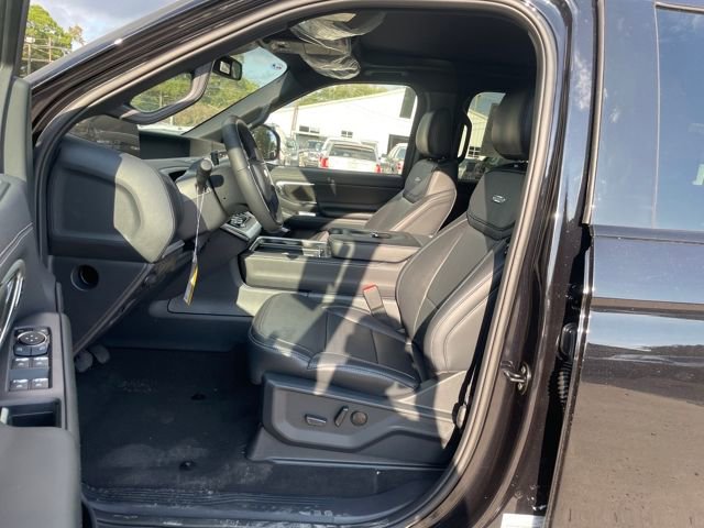 New 2025 Ford Expedition Platinum w/ Stealth Performance Package image 10