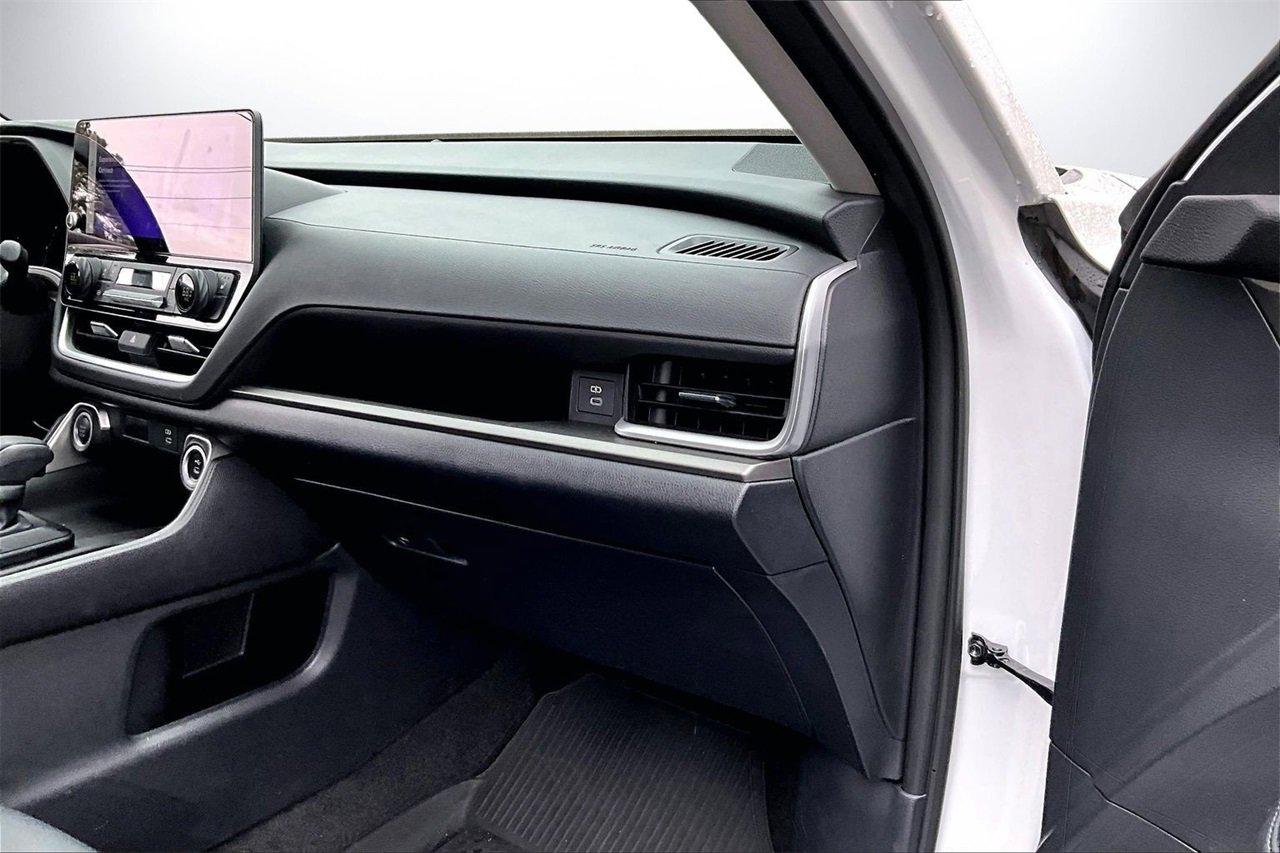 Used 2024 Toyota Grand Highlander Limited image 18