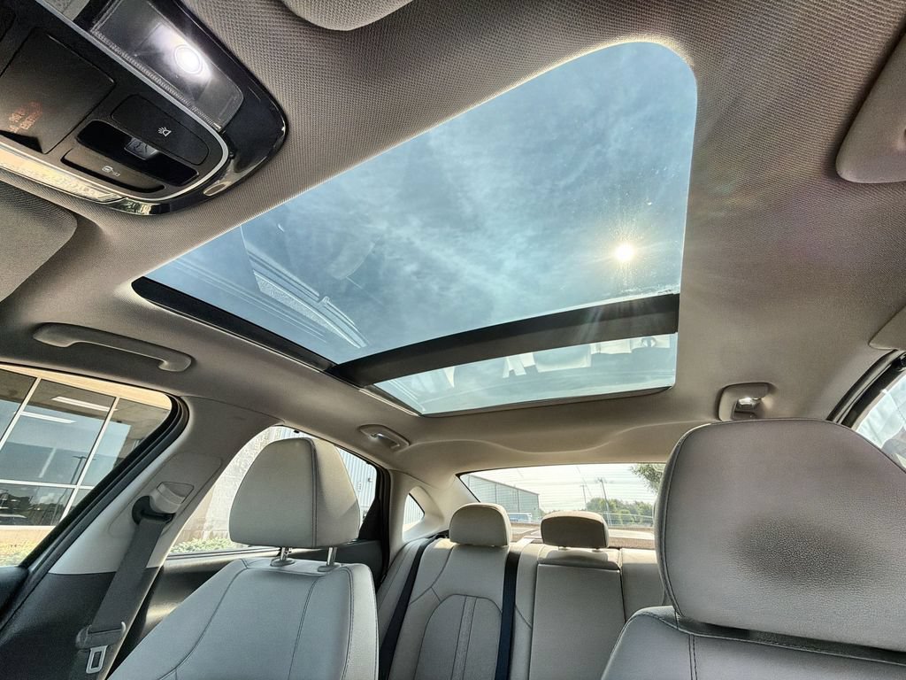 Used 2023 Hyundai Sonata Limited FWD image 16