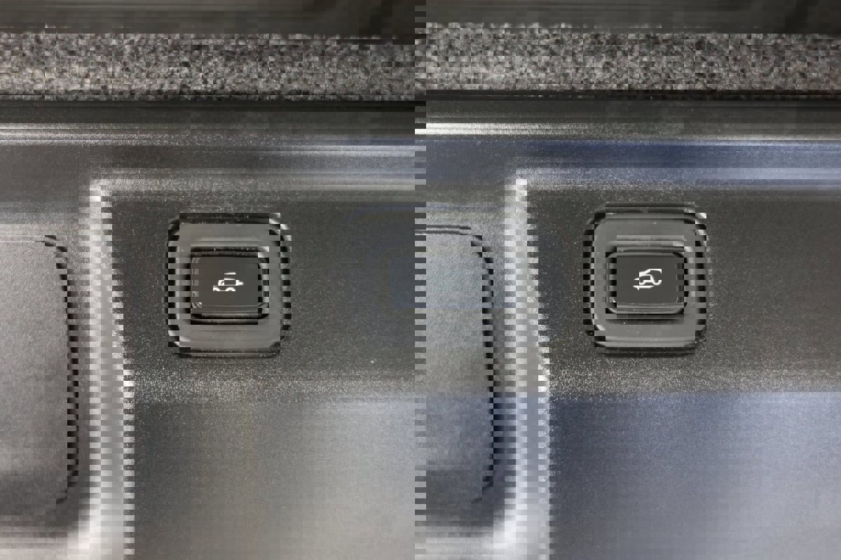 Used 2022 Land Rover Range Rover Long Wheelbase First Edition image 48