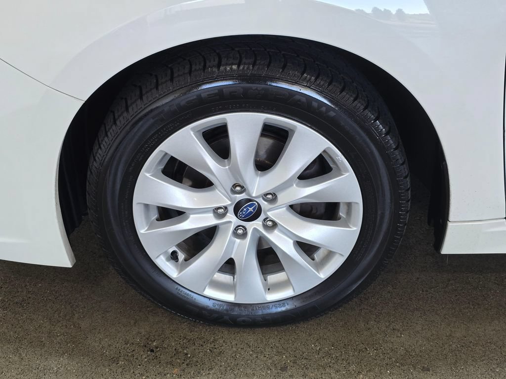 Used 2016 Subaru Legacy 2.5i Premium AWD/4WD image 8