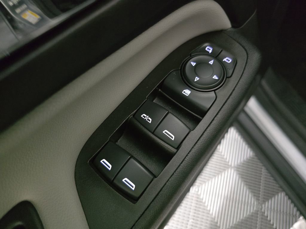 Used 2024 Chevrolet Equinox LT image 13