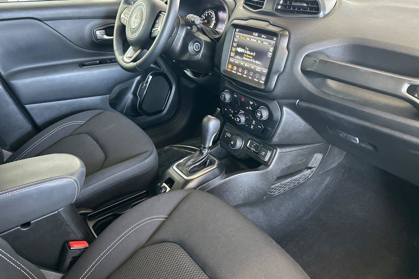 Certified 2023 Jeep Renegade Altitude w/ Convenience Group I AWD/4WD image 16