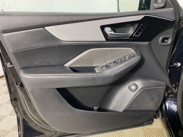 Used 2023 Acura MDX SH-AWD w/ Technology Package image 12