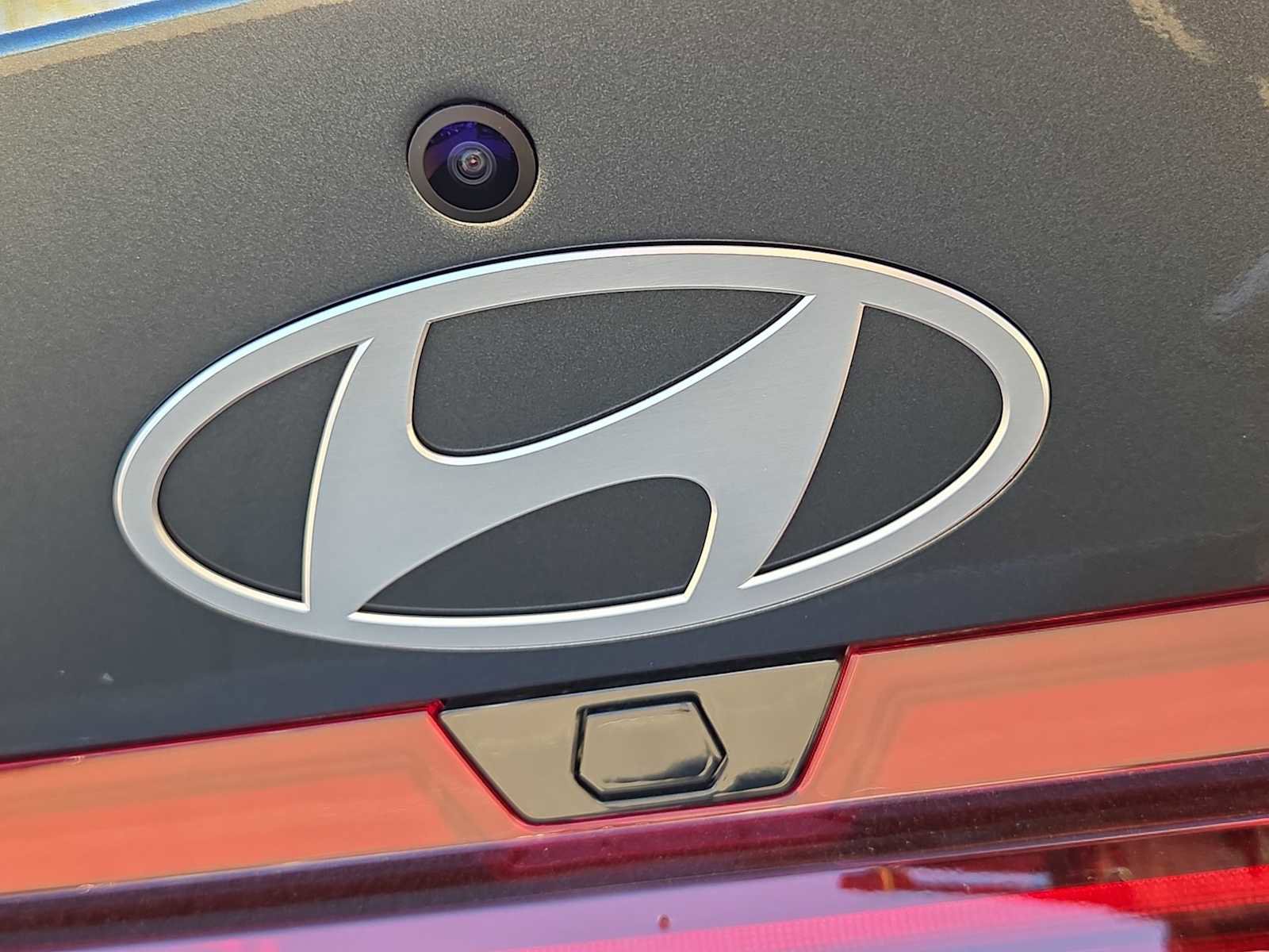 New 2026 Hyundai Elantra Limited image 11