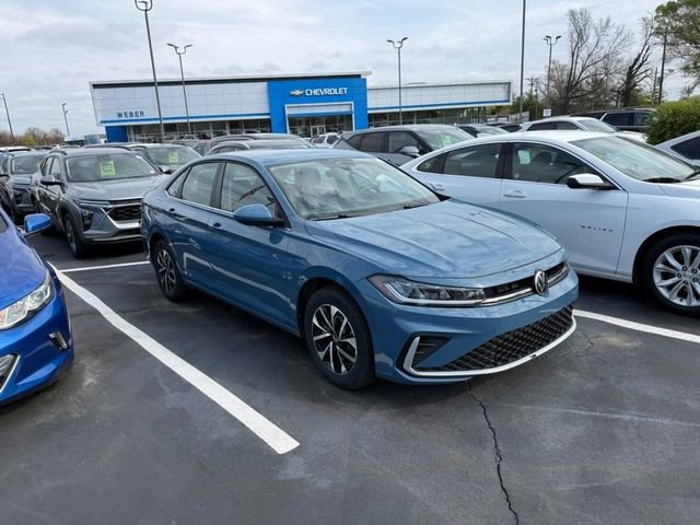 Used 2025 Volkswagen Jetta S image 4