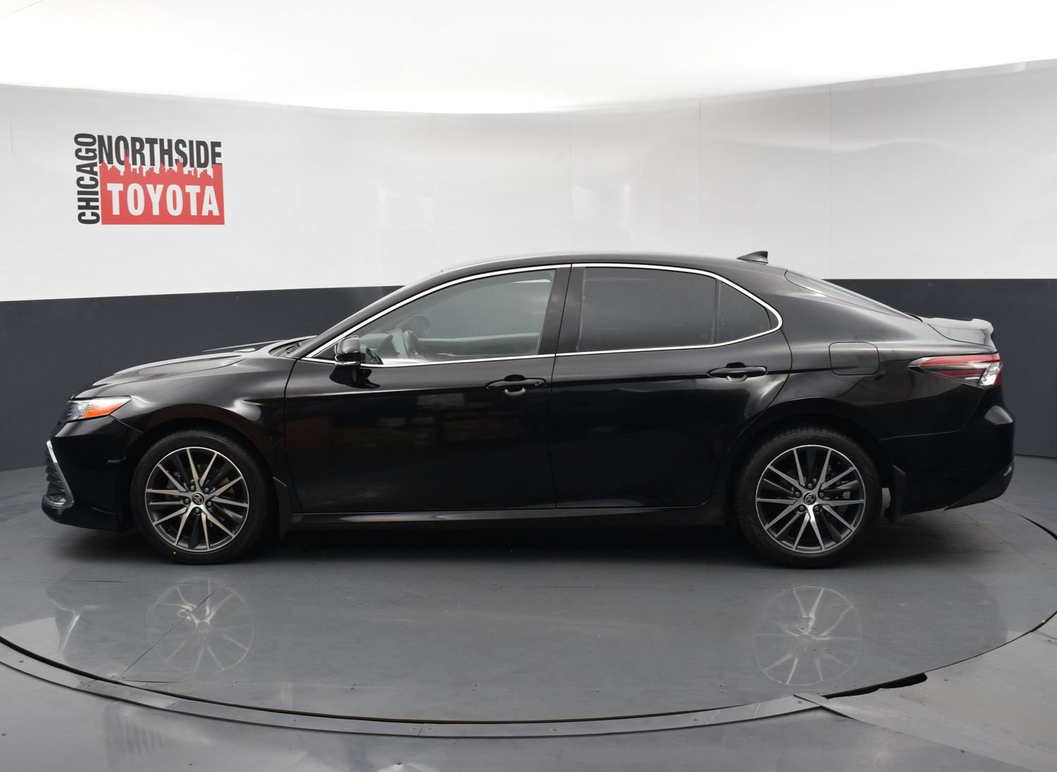 Used 2023 Toyota Camry XLE w/ Protection Package (Q2) (TMS) AWD/4WD image 2