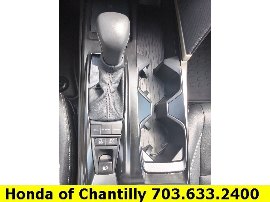 Used 2026 Toyota Camry SE FWD image 14