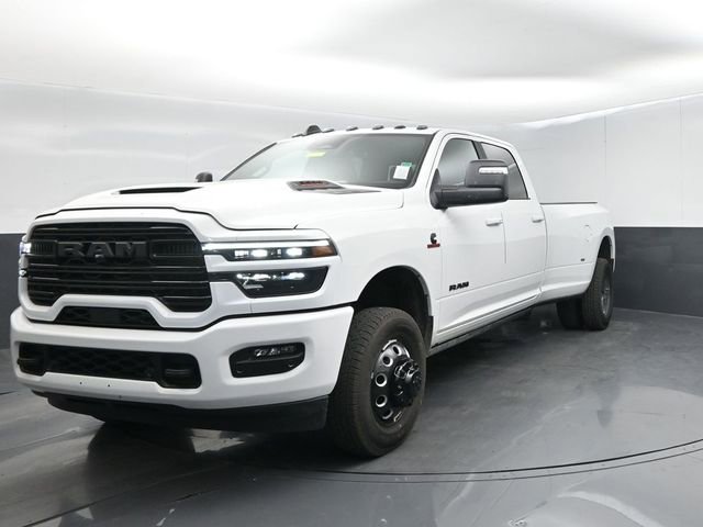 New 2026 RAM 3500 Laramie AWD/4WD image 4