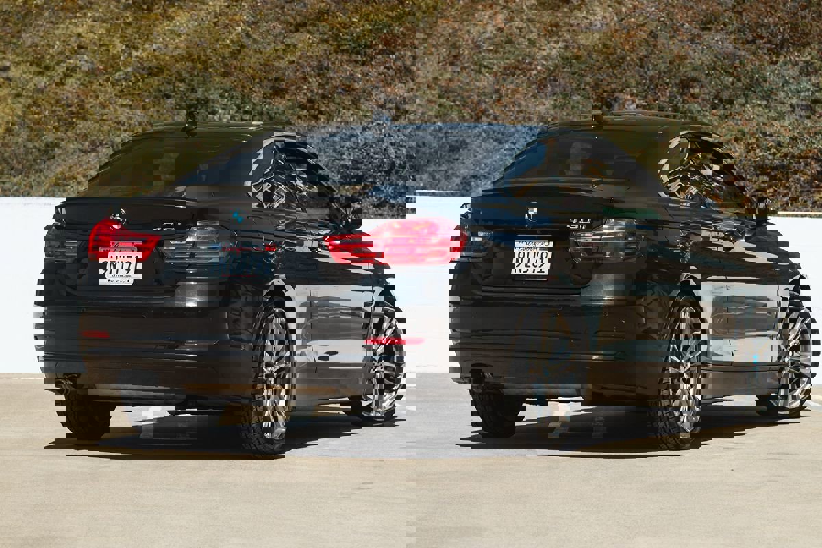 Used 2017 BMW 430i Coupe w/ Driver Assistance Package image 5