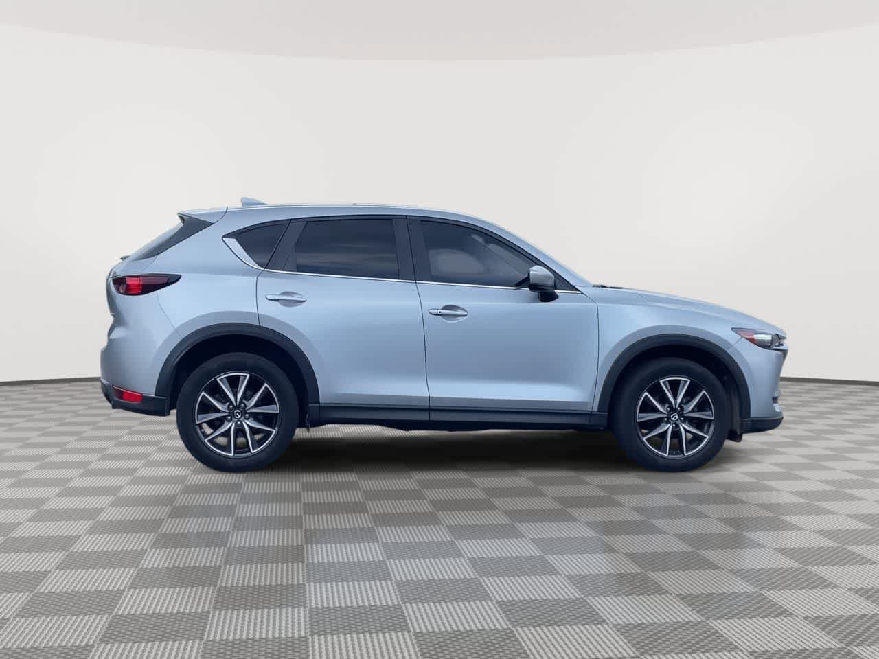 Used 2018 MAZDA CX-5 Touring FWD image 9