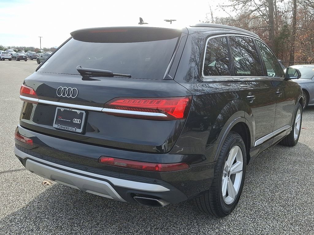 Certified 2025 Audi Q7 3.0T Premium w/ Convenience Package image 6