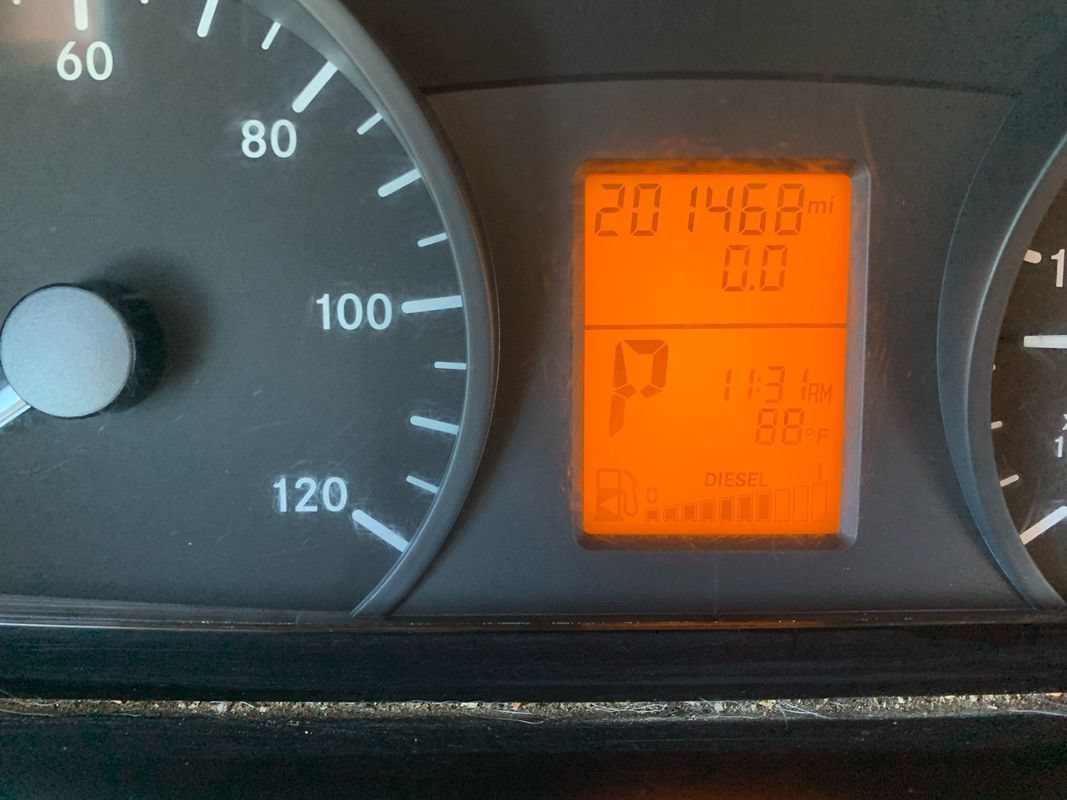 Used 2007 Dodge Sprinter 2500 RWD image 12