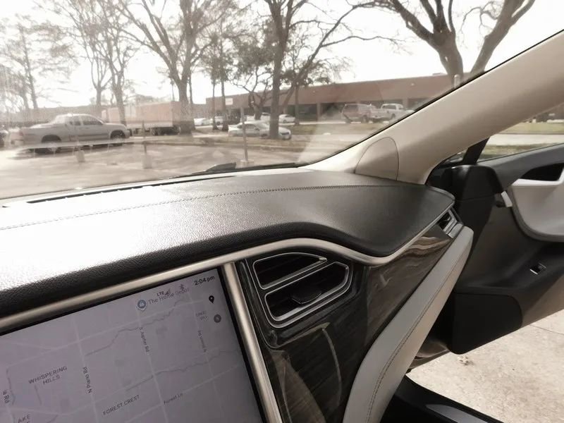 Used 2015 Tesla Model S 60 image 40