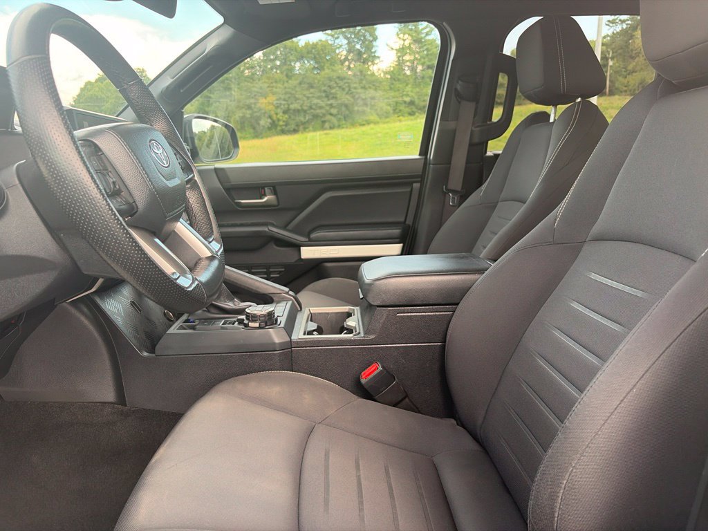 Used 2024 Toyota Tacoma TRD Off-Road AWD/4WD image 17