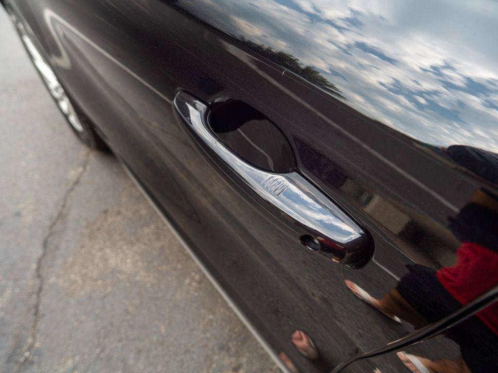 Used 2023 Lincoln Corsair FWD image 8