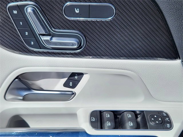 Certified 2021 Mercedes-Benz GLA 250 4MATIC image 11