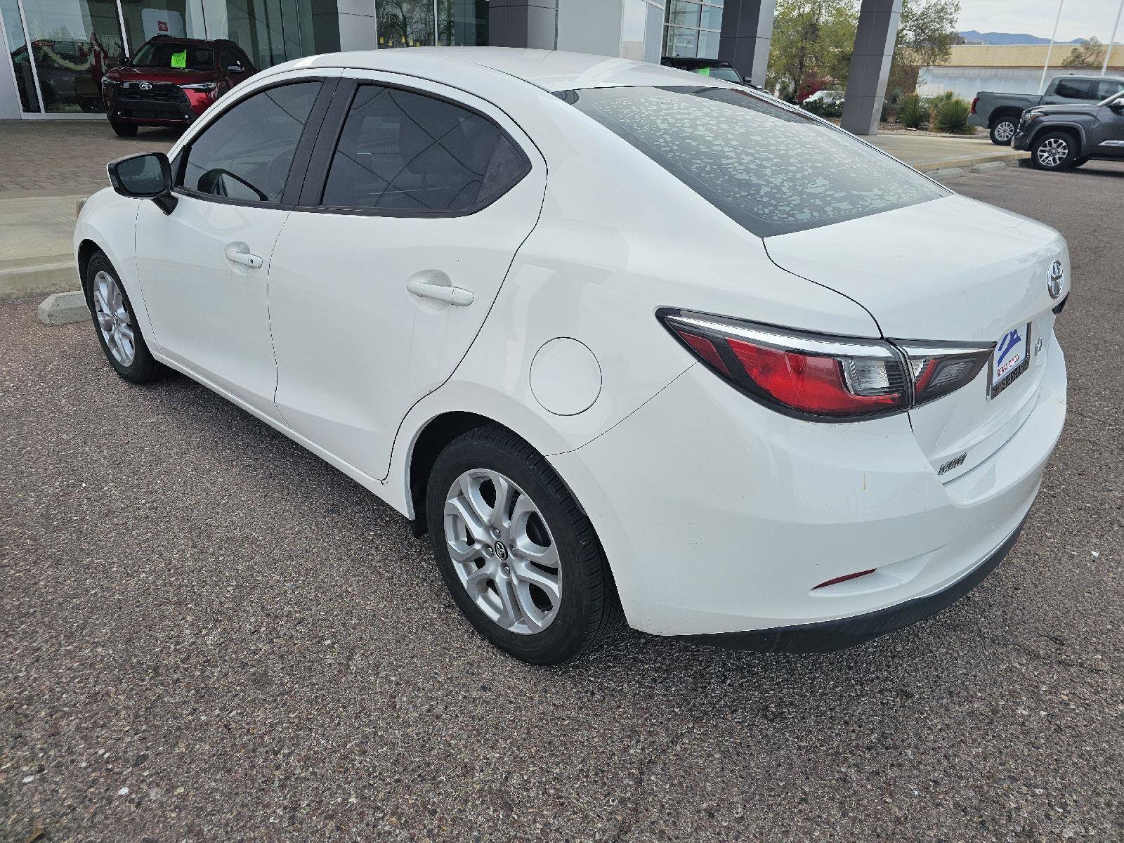 Used 2018 Toyota Yaris iA image 3