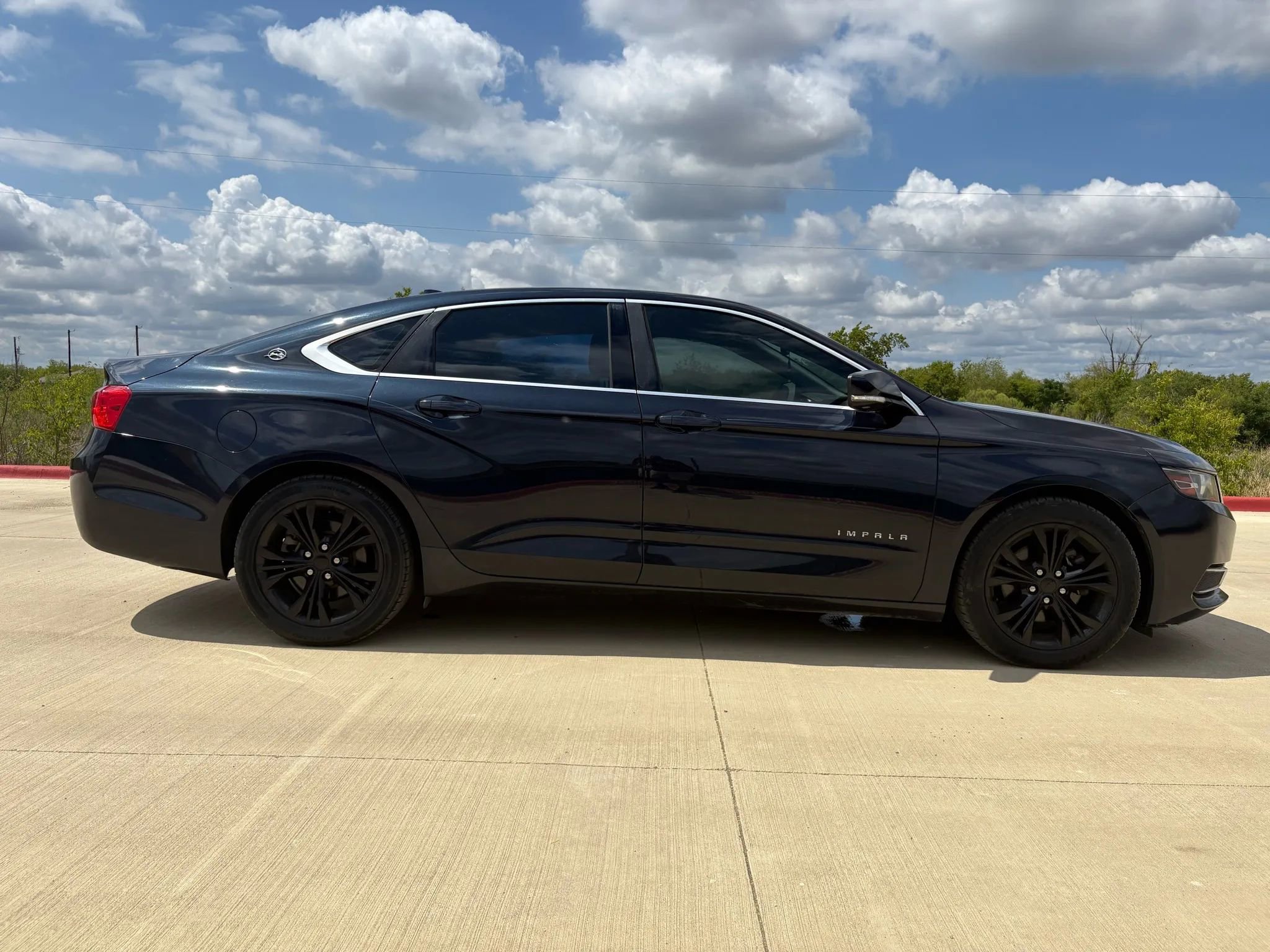 Used 2014 Chevrolet Impala LT w/ Premium Seating Package image 4