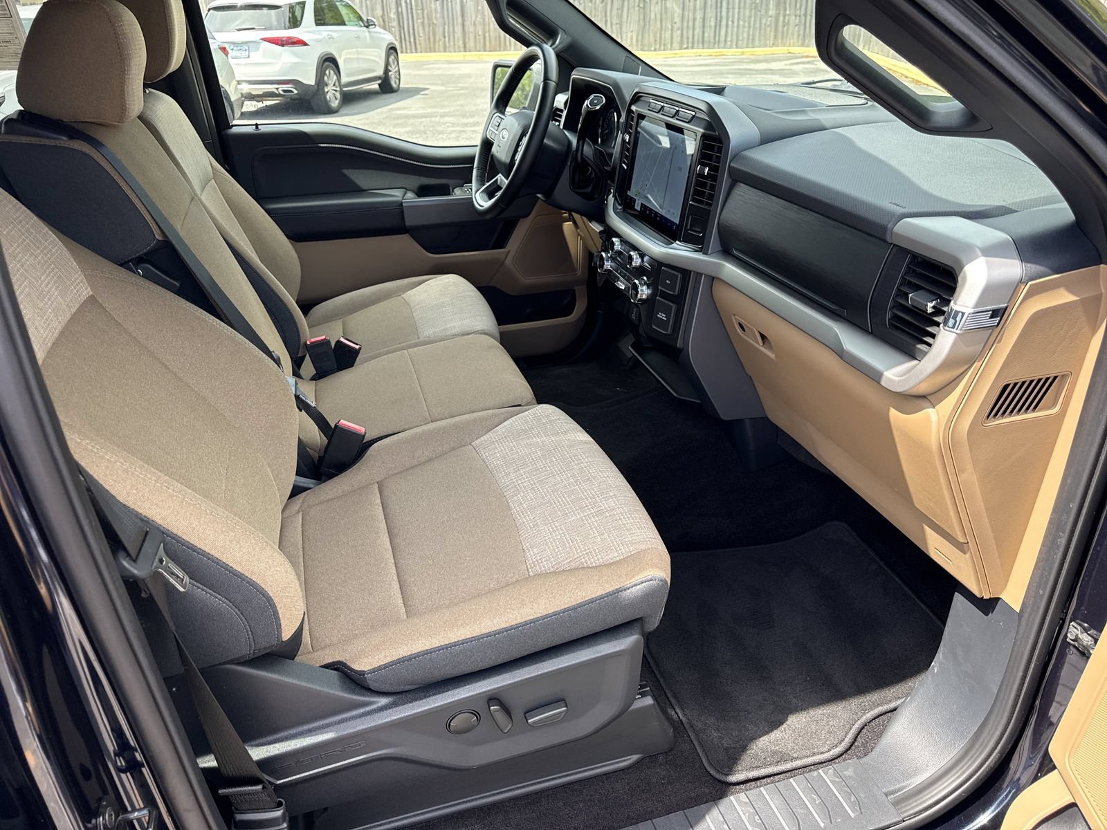 Used 2022 Ford F150 XLT w/ Equipment Group 302A High AWD/4WD image 30