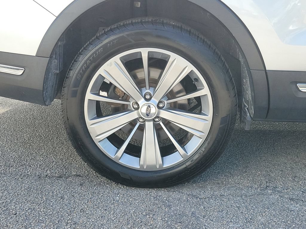 Used 2018 Ford Explorer Limited AWD/4WD image 7