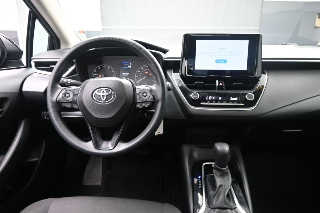 Used 2023 Toyota Corolla LE FWD image 9