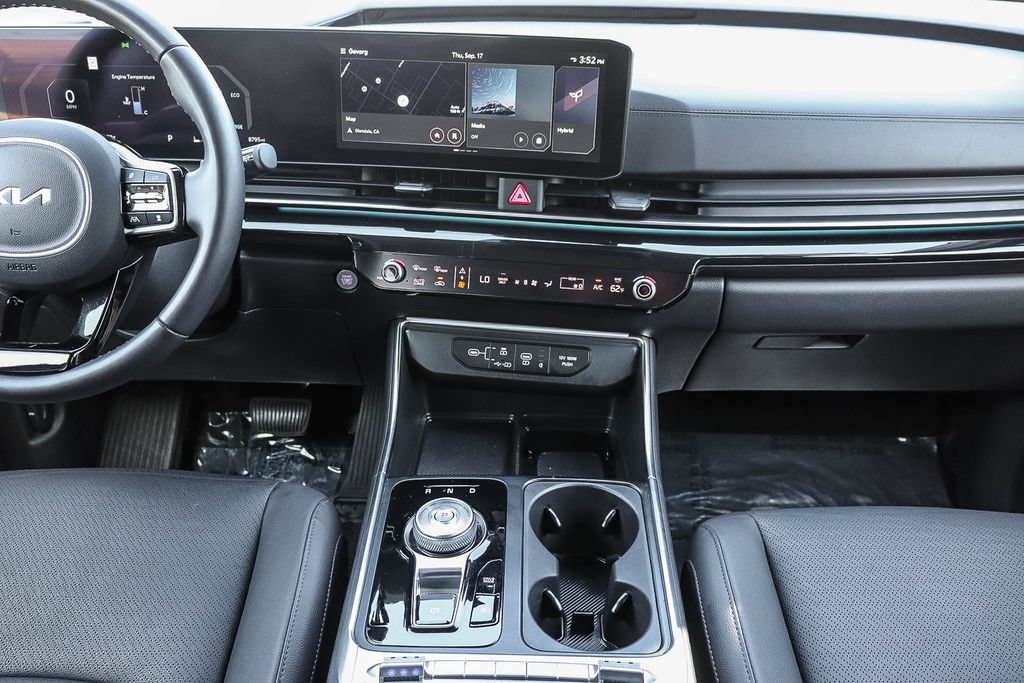 Used 2026 Kia Carnival SX Prestige FWD image 13